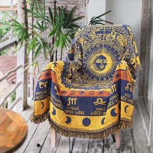 Customizable Geometric Tapestry Blanket