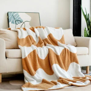 Wave Print Fleece Throw Blanket