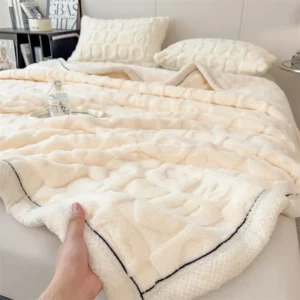 Heart Pattern All-season Thermal Blanket